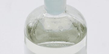 Does vinegar stop bug bites from itching