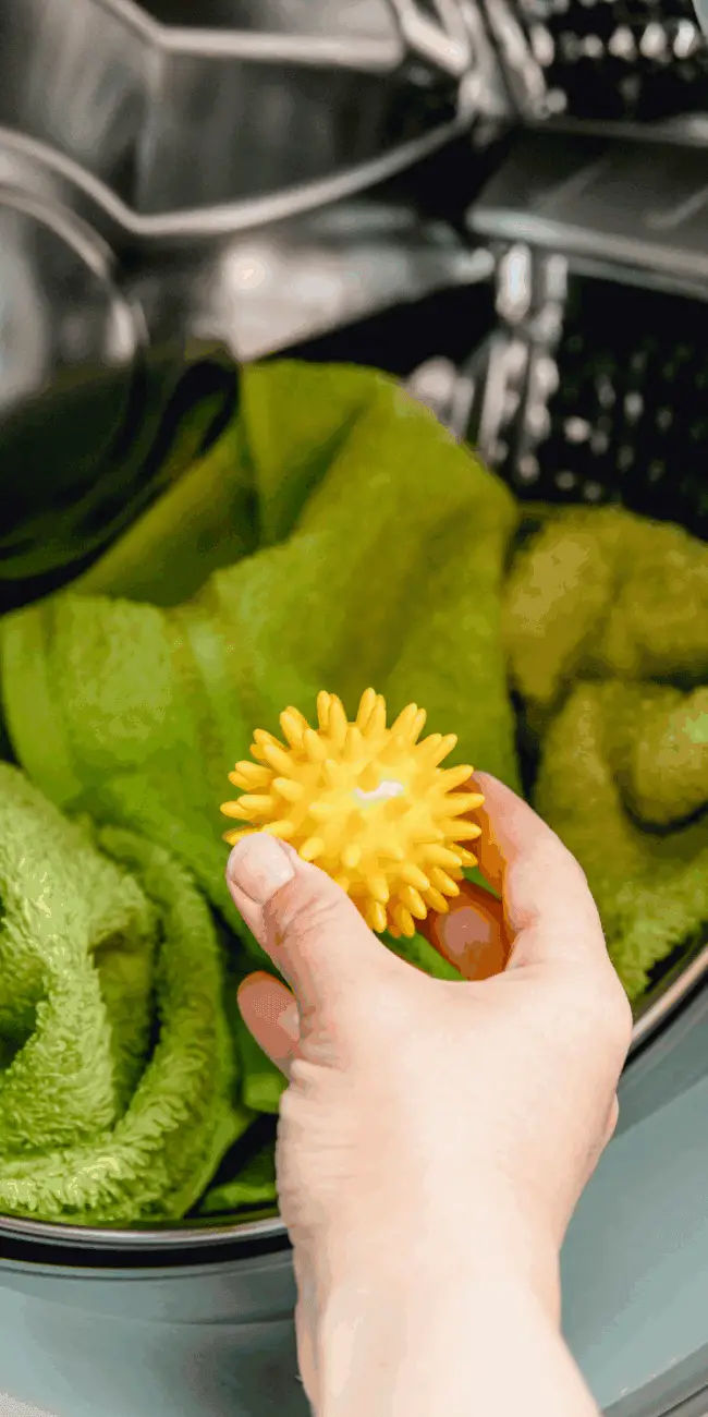 Using dryer balls in the laundry