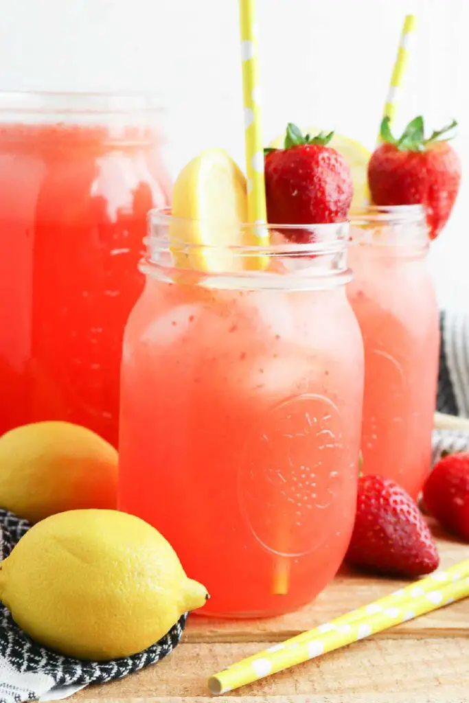 Ultimate 4th of July Menu: Festive Recipes for the Perfect Patriotic Celebration 13 Strawberry Lemonade side